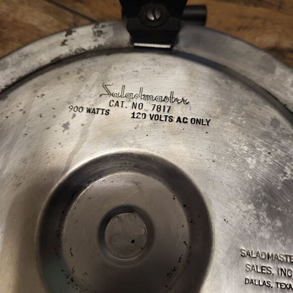 Vintage Saladmaster Oil Core Electric Skillet Model 7817 w Vapor Lid - Picture 10 of 16